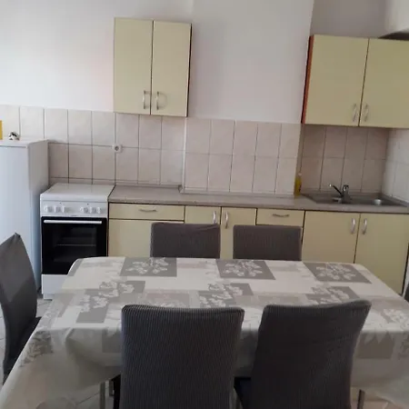 Daniel Custic Appartement Murvica (Policnik)